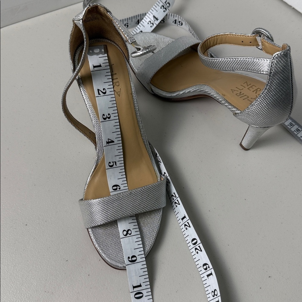 Naturalizer Strappy Heels Silver Size 6.5 - Picture 14 of 16
